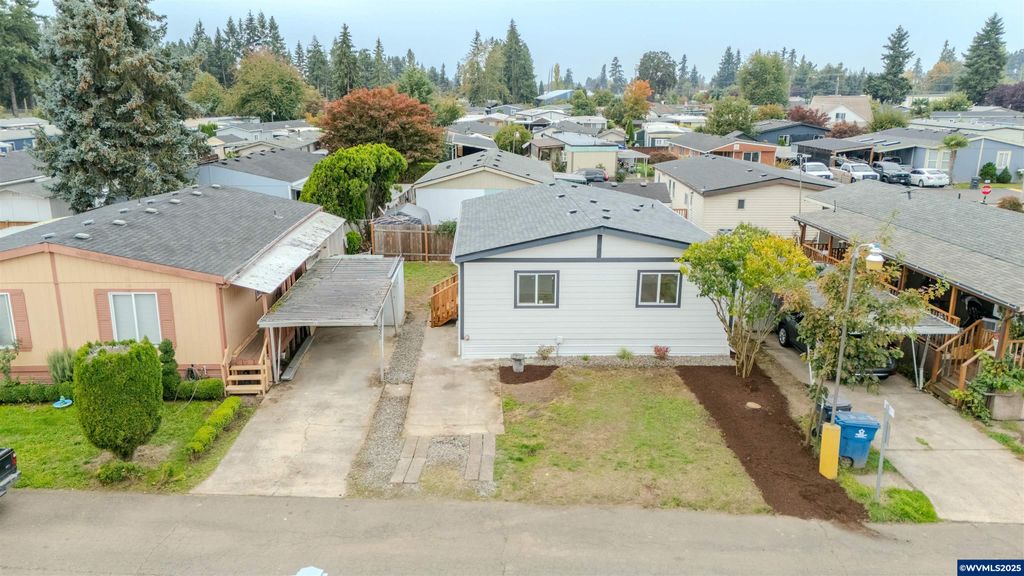 3370 Maple St #44, Hubbard, OR 97032