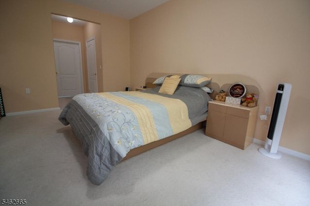 2202 Avery Ct, Franklin Twp., NJ 08873