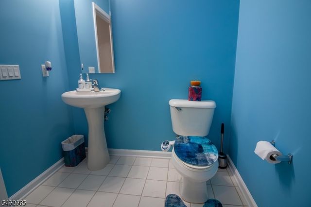 2202 Avery Ct, Franklin Twp., NJ 08873