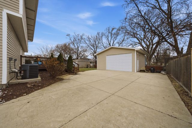 10608 Drummond Avenue, Melrose Park, IL 60164