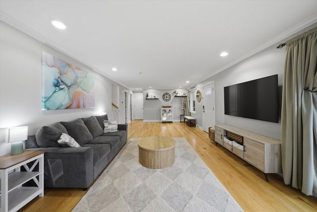 10608 Drummond Avenue, Melrose Park, IL 60164