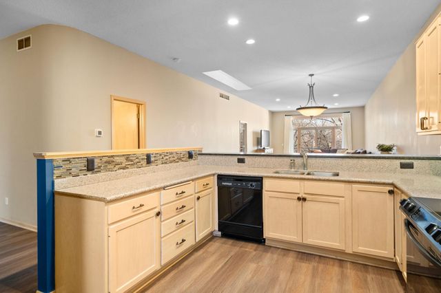 11832 Bren Road, Hopkins, MN 55343