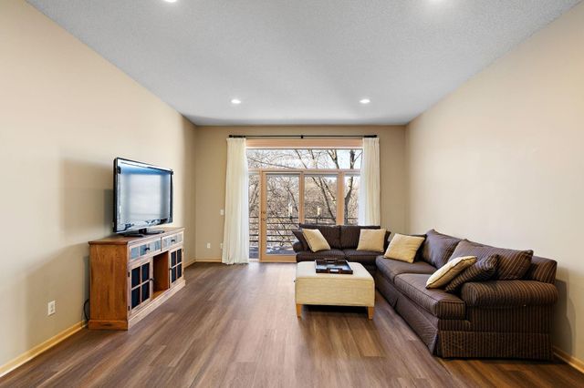 11832 Bren Road, Hopkins, MN 55343