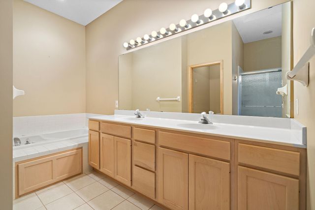 11832 Bren Road, Hopkins, MN 55343