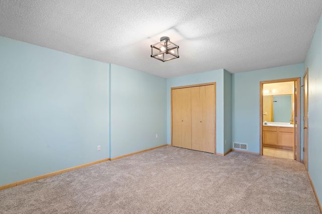 11832 Bren Road, Hopkins, MN 55343