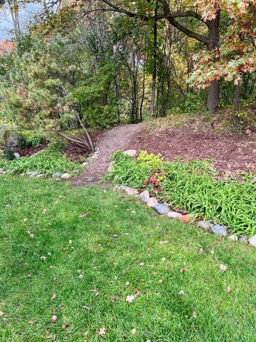 11832 Bren Road, Hopkins, MN 55343