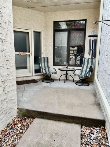 11832 Bren Road, Hopkins, MN 55343