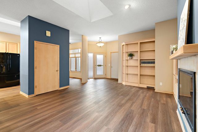 11832 Bren Road, Hopkins, MN 55343