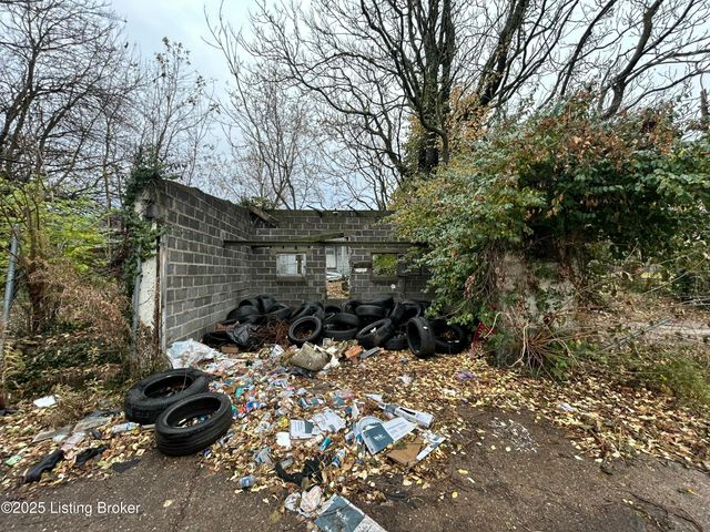 2513 Howard St, Louisville, KY 40211