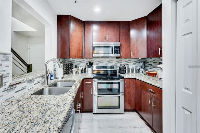 563 NORTHBRIDGE DRIVE, Altamonte Springs, FL 32714