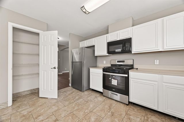 1411 Heath Cote Lane, Houston, TX 77073