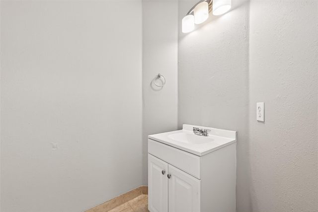 1411 Heath Cote Lane, Houston, TX 77073