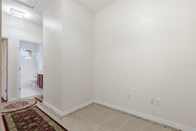 18032 MALAKAI ISLE DRIVE, Tampa, FL 33647