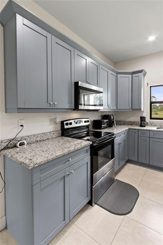 2953 EVERGLADES BOULEVARD N, Naples, FL 34120