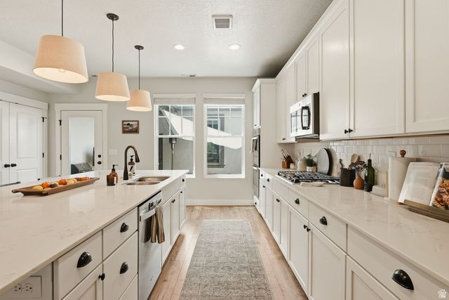 10574 S OQUIRRH LAKE RD, South Jordan, UT 84009