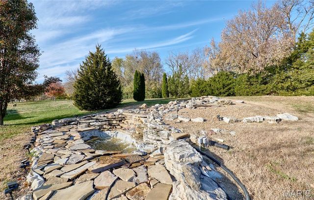 253 Whitetail Crossing Drive, Troy, MO 63379