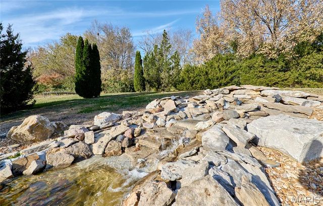 253 Whitetail Crossing Drive, Troy, MO 63379