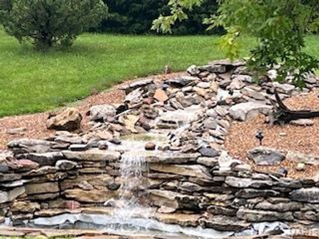 253 Whitetail Crossing Drive, Troy, MO 63379