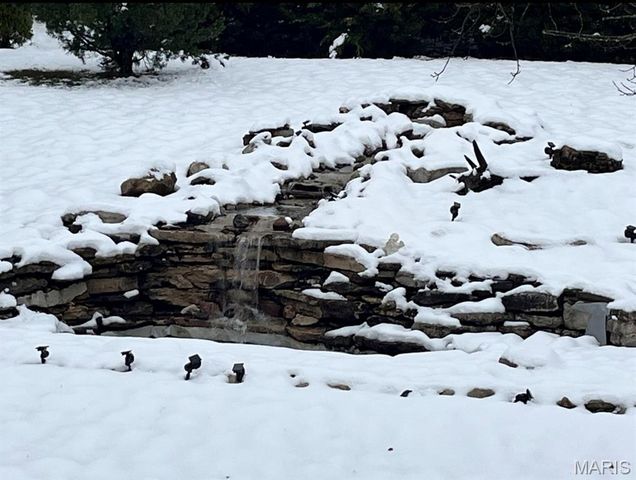 253 Whitetail Crossing Drive, Troy, MO 63379