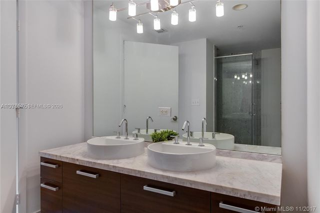 253 NE 2nd St 2410, Miami, FL 33132