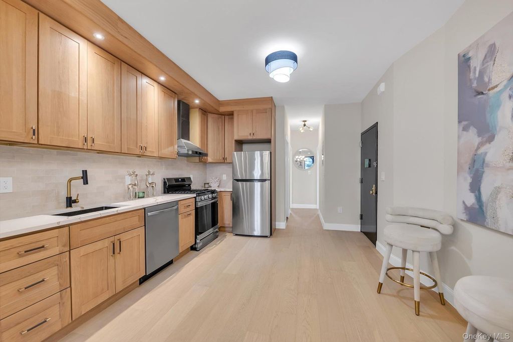 1045 Jefferson Avenue, Brooklyn, NY 11221 — photo 4