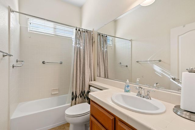 3586 Nouveau Way, Rancho Cordova, CA 95670