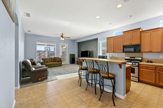 3586 Nouveau Way, Rancho Cordova, CA 95670