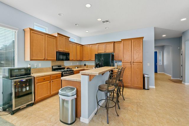 3586 Nouveau Way, Rancho Cordova, CA 95670