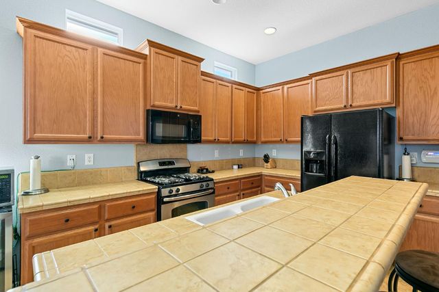 3586 Nouveau Way, Rancho Cordova, CA 95670