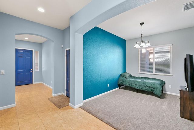 3586 Nouveau Way, Rancho Cordova, CA 95670