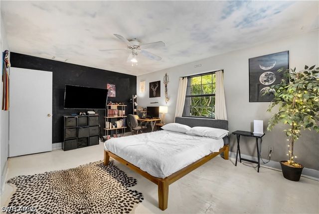 10811 Strike LN, Bonita Springs, FL 34135