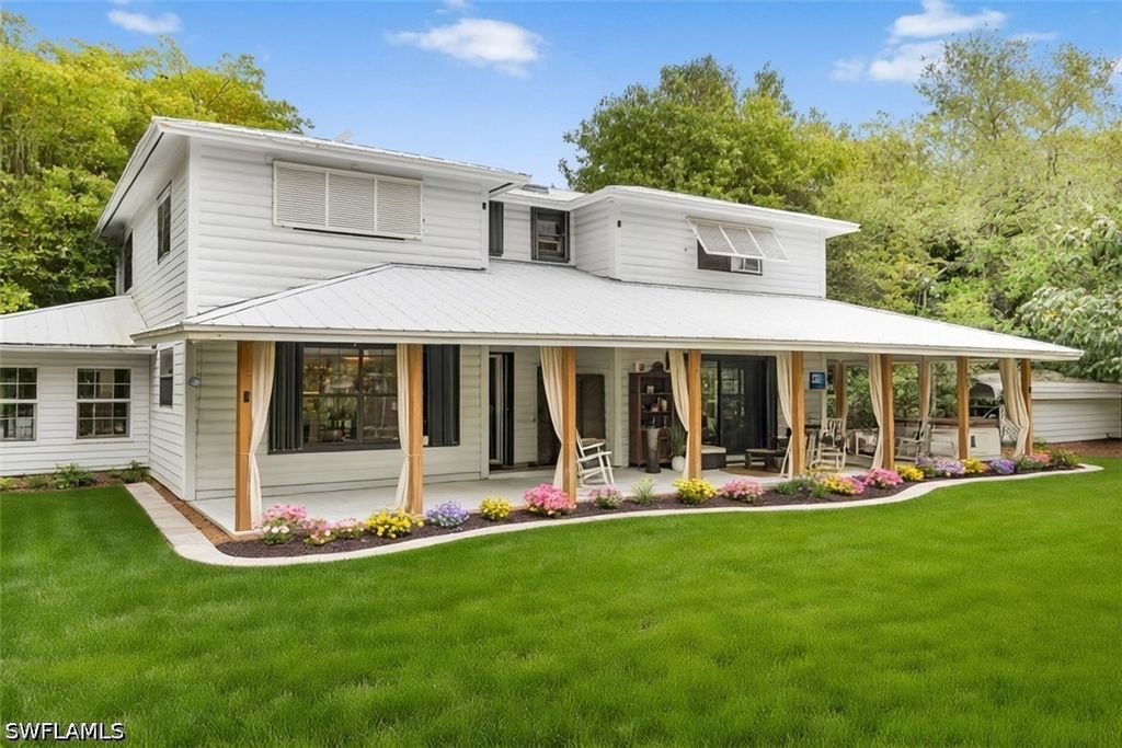 10811 Strike LN, Bonita Springs, FL 34135