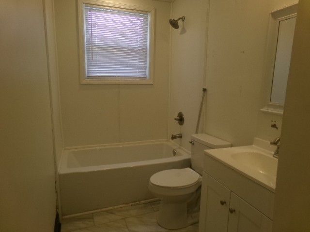 625 Greenwood Ave, Clarksville, TN 37040