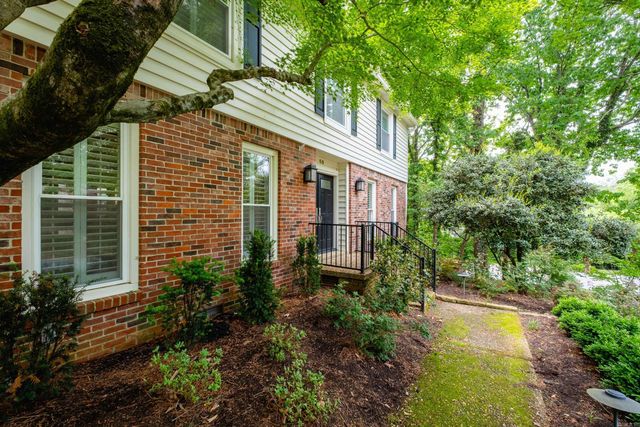 50 Woodberry Road, Little Rock, AR 72212