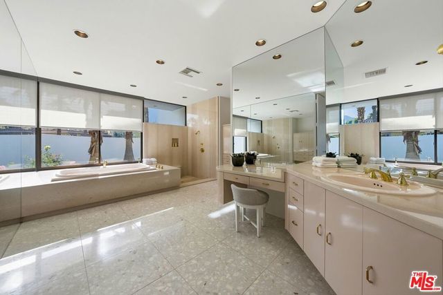 77240 Avenida Arteaga, La Quinta, CA 92253