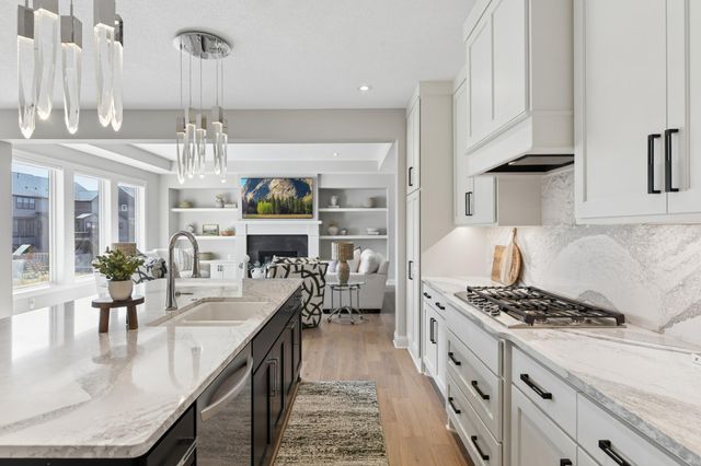 16717 47th Place N, Plymouth, MN 55446