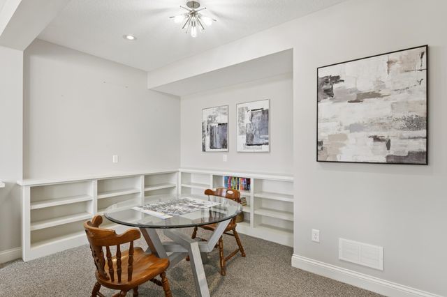 16717 47th Place N, Plymouth, MN 55446