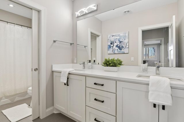 16717 47th Place N, Plymouth, MN 55446