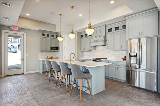 16717 47th Place N, Plymouth, MN 55446