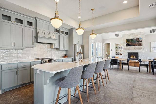 16717 47th Place N, Plymouth, MN 55446