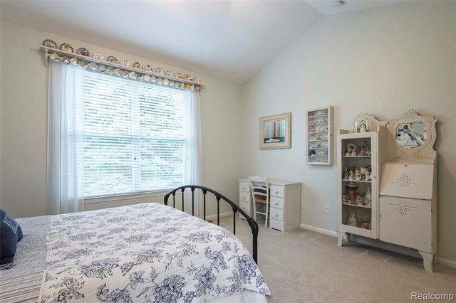 26727 Wilton Court, New Hudson, MI 48165
