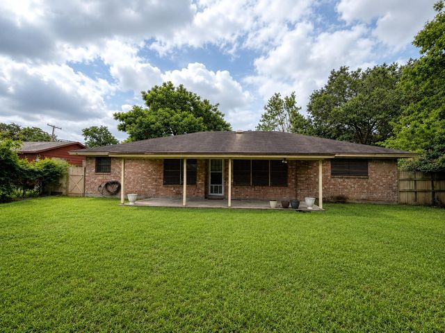 708 Shady Lane, La Marque, TX 77568