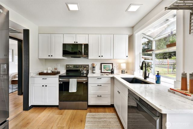 13826 SE 161st Place, Renton, WA 98058