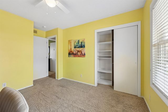 108 Sandburg Court, Ames, IA 50014