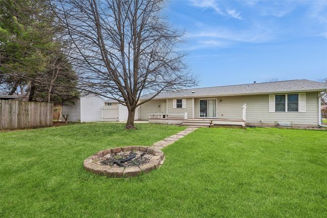 108 Sandburg Court, Ames, IA 50014