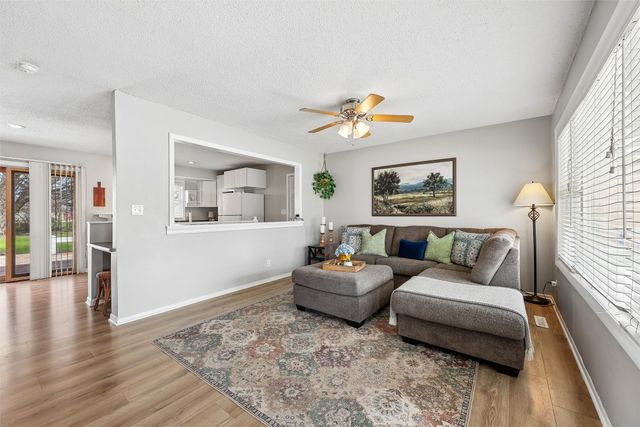 108 Sandburg Court, Ames, IA 50014