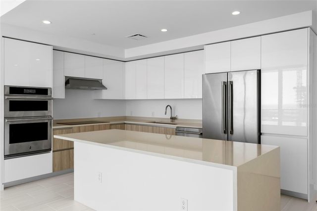 400 CENTRAL AVENUE 2806, St Petersburg, FL 33701