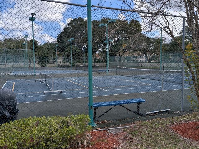 108 Gardens Dr 204, Pompano Beach, FL 33069