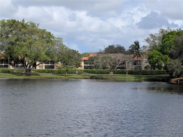 108 Gardens Dr 204, Pompano Beach, FL 33069