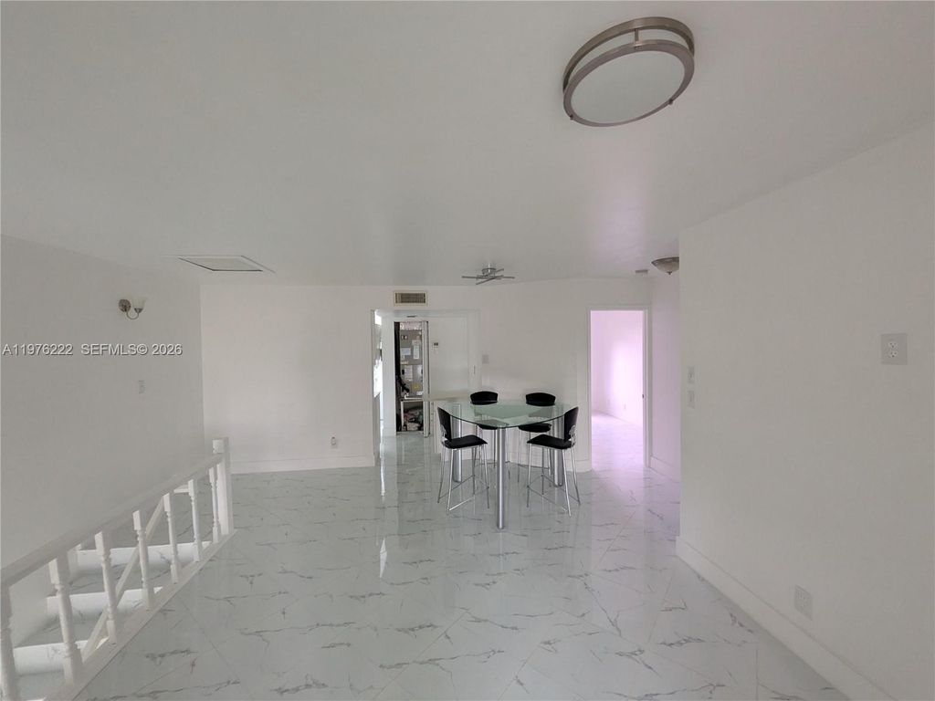 108 Gardens Dr 204, Pompano Beach, FL 33069